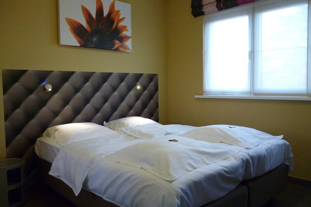 Su'Ro Bed And Breakfast Ghent Room photo